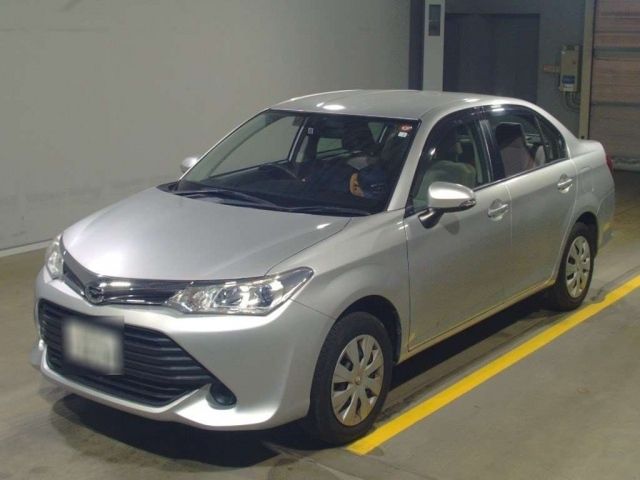 352 Toyota Corolla axio NZE164 2016 г. (TAA Yokohama)